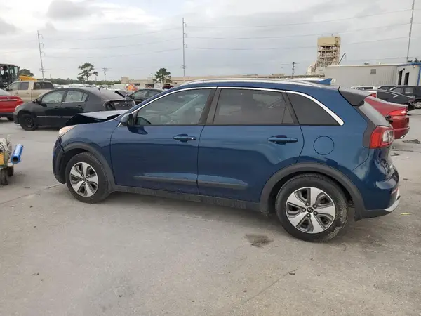 KNDCB3LC0H5073379 2017 KIA NIRO - Image 2