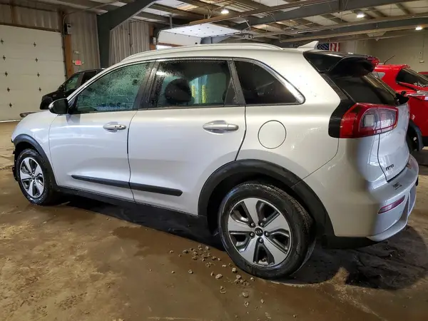 KNDCB3LC0H5073723 2017 KIA NIRO - Image 2