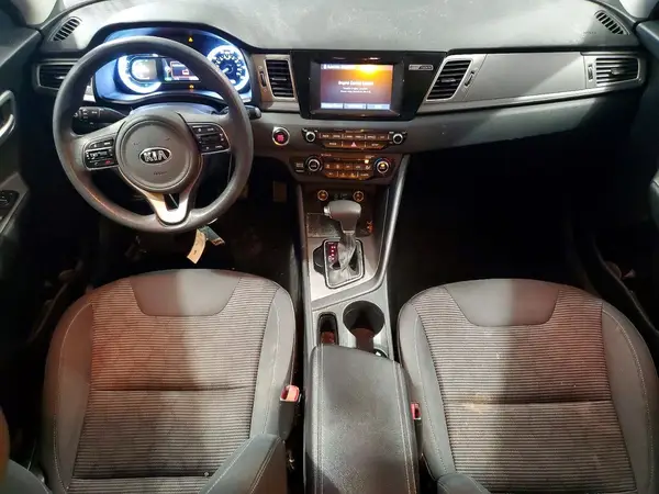 KNDCB3LC0H5073723 2017 KIA NIRO - Image 8
