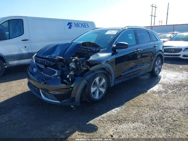 KNDCB3LC0H5084981 2017 KIA NIRO - Image 2