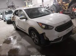 KNDCB3LC0H5087153 2017 KIA NIRO