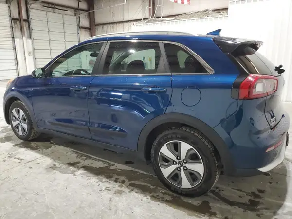 KNDCB3LC0H5089954 2017 KIA NIRO - Image 2
