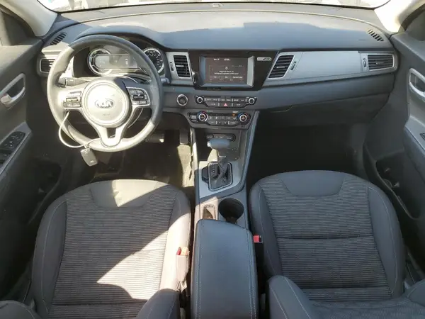 KNDCB3LC0H5089954 2017 KIA NIRO - Image 8