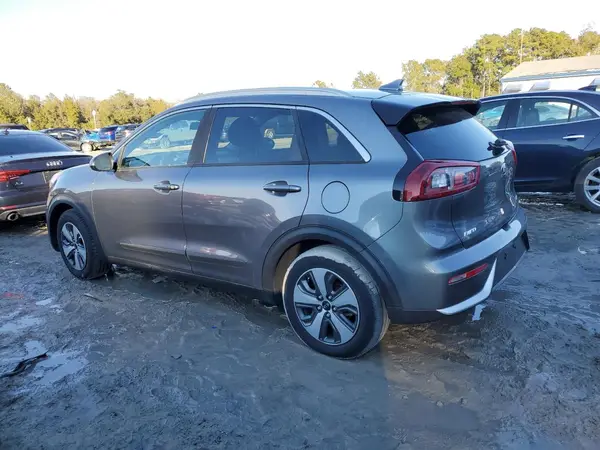 KNDCB3LC0H5090859 2017 KIA NIRO - Image 2