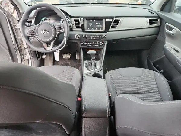 KNDCB3LC0H5093308 2017 KIA NIRO - Image 8