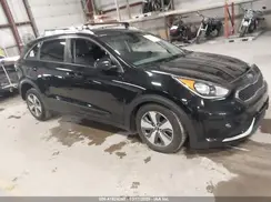 KNDCB3LC0J5109979 2018 KIA NIRO