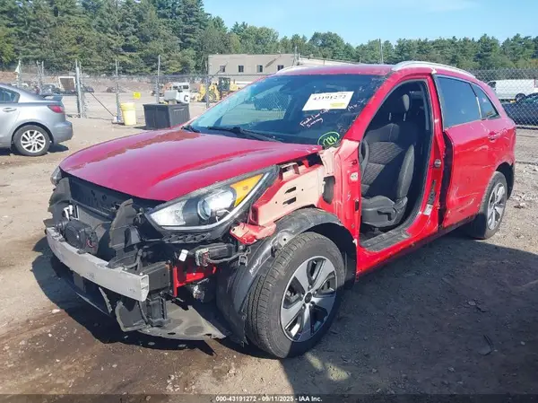 KNDCB3LC0J5118780 2018 KIA NIRO - Image 2