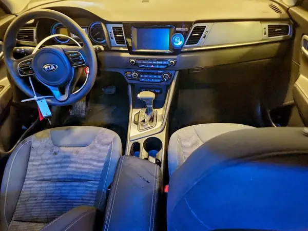 KNDCB3LC0J5123512 2018 KIA NIRO - Image 8