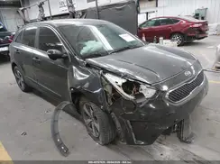 KNDCB3LC0J5131576 2018 KIA NIRO