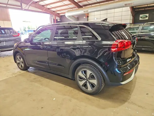 KNDCB3LC0J5139306 2018 KIA NIRO - Image 2