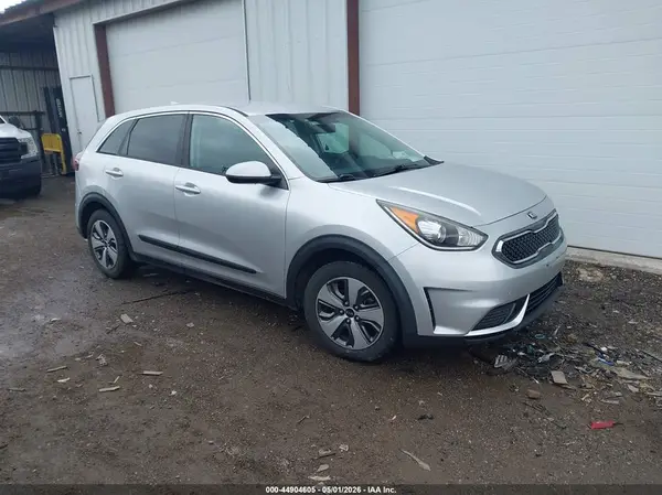 KNDCB3LC0J5142948 2018 KIA NIRO - Image 1