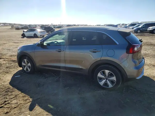 KNDCB3LC0J5146224 2018 KIA NIRO - Image 2
