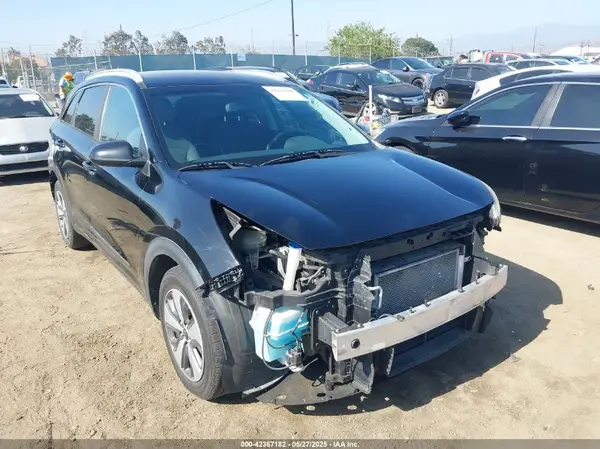 KNDCB3LC0J5147034 2018 KIA NIRO - Image 1