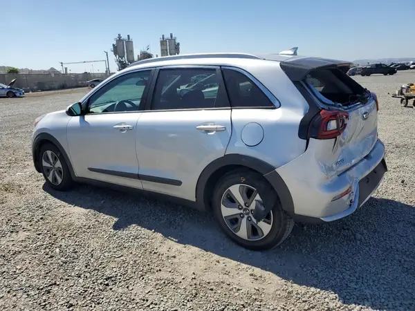 KNDCB3LC0J5153478 2018 KIA NIRO - Image 2
