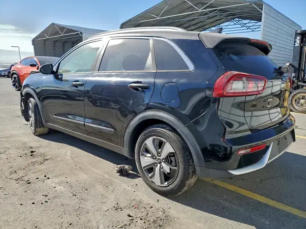 KNDCB3LC0J5156672 2018 KIA NIRO - Image 2