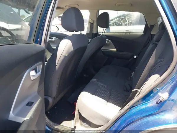 KNDCB3LC0J5157577 2018 KIA NIRO - Image 8