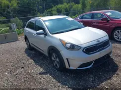 KNDCB3LC0J5176162 2018 KIA NIRO