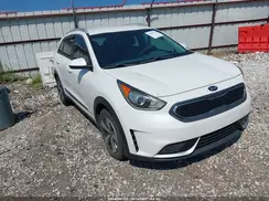 KNDCB3LC0J5203814 2018 KIA NIRO