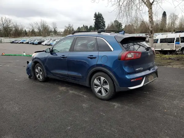 KNDCB3LC0J5205515 2018 KIA NIRO - Image 2