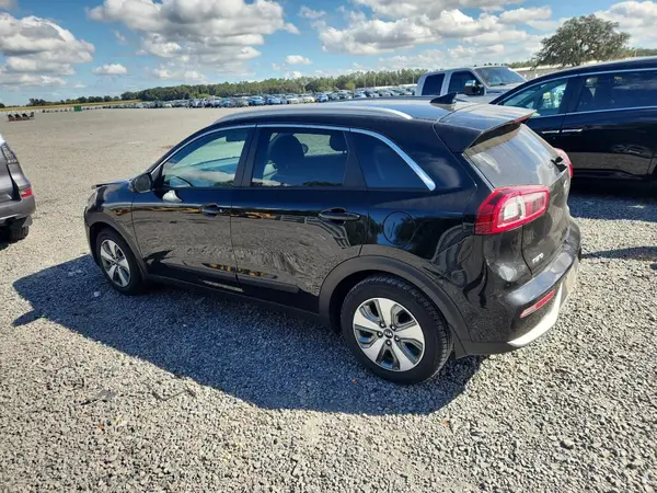 KNDCB3LC0K5225104 2019 KIA NIRO - Image 2