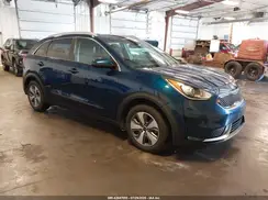 KNDCB3LC0K5233090 2019 KIA NIRO