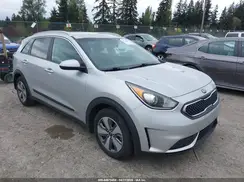 KNDCB3LC0K5240735 2019 KIA NIRO
