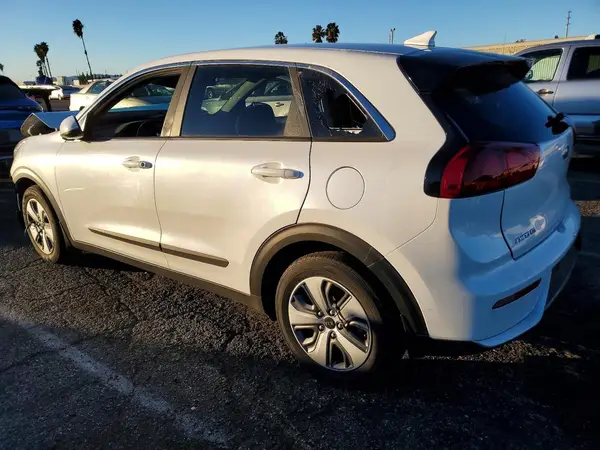 KNDCB3LC0K5241075 2019 KIA NIRO - Image 2