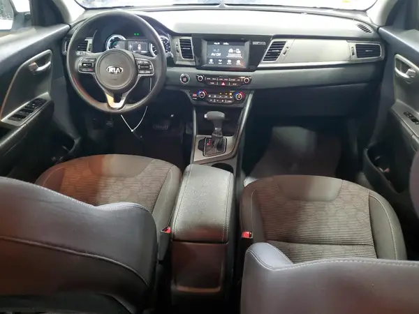 KNDCB3LC0K5246129 2019 KIA NIRO - Image 8