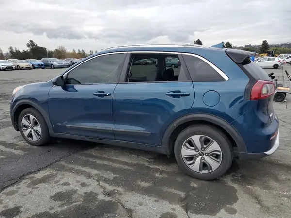 KNDCB3LC0K5252075 2019 KIA NIRO - Image 2