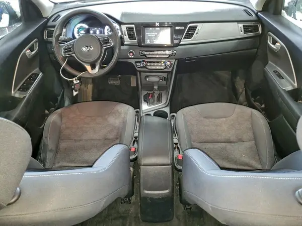 KNDCB3LC0K5260290 2019 KIA NIRO - Image 8