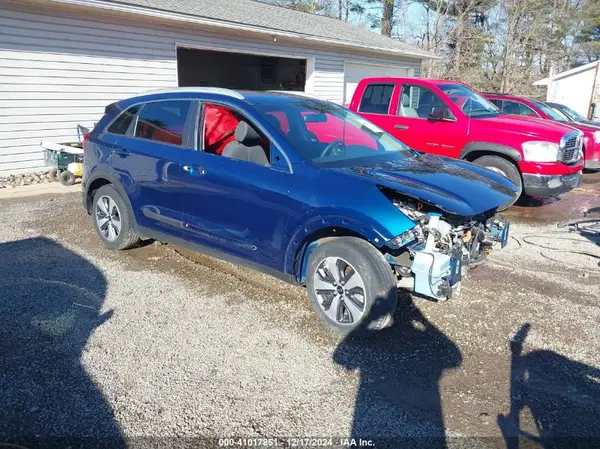 KNDCB3LC0K5263092 2019 KIA NIRO - Image 1