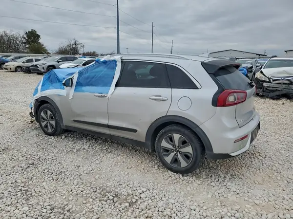 KNDCB3LC0K5266476 2019 KIA NIRO - Image 2