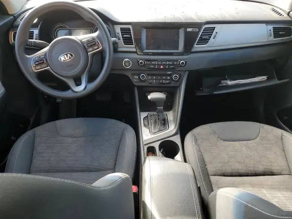 KNDCB3LC0K5292091 2019 KIA NIRO - Image 8