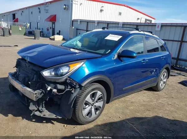 KNDCB3LC0K5297503 2019 KIA NIRO - Image 2