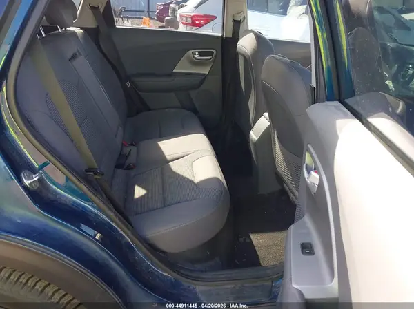 KNDCB3LC0K5297503 2019 KIA NIRO - Image 8