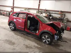KNDCB3LC0K5304529 2019 KIA NIRO