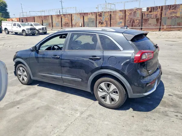 KNDCB3LC0K5310668 2019 KIA NIRO - Image 2