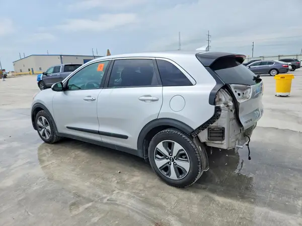KNDCB3LC0K5312310 2019 KIA NIRO - Image 2