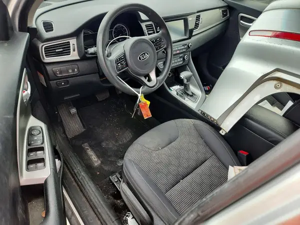KNDCB3LC0K5312310 2019 KIA NIRO - Image 8