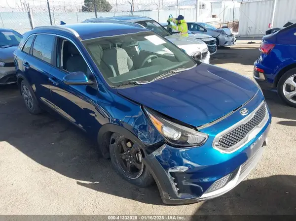 KNDCB3LC0K5336560 2019 KIA NIRO - Image 1