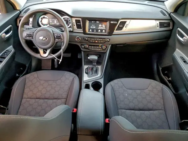 KNDCB3LC0K5339474 2019 KIA NIRO - Image 8