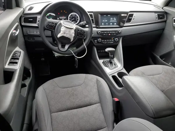 KNDCB3LC0K5343413 2019 KIA NIRO - Image 8