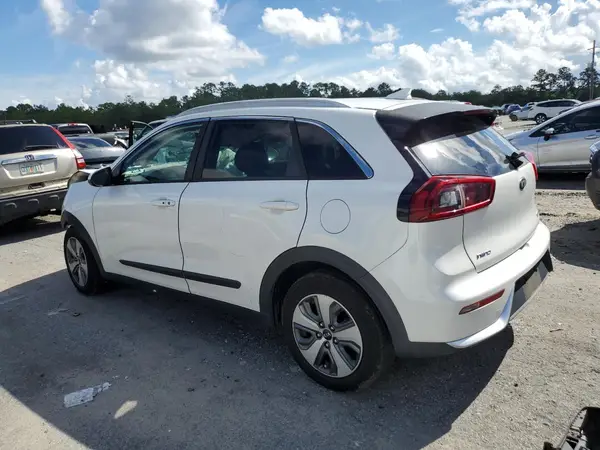 KNDCB3LC0K5343590 2019 KIA NIRO - Image 2