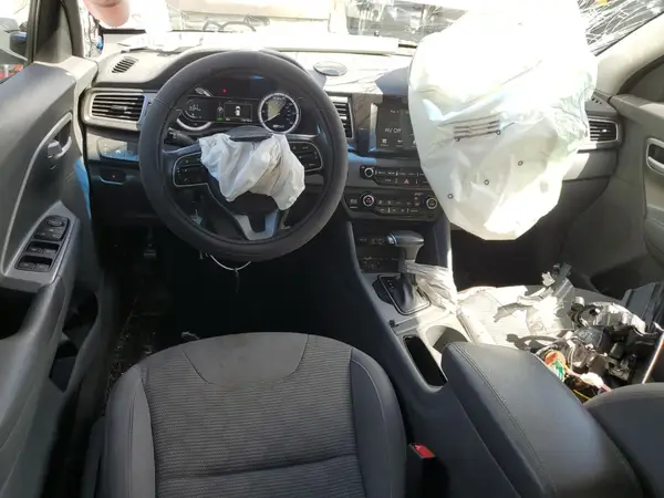 KNDCB3LC0K5343590 2019 KIA NIRO - Image 8