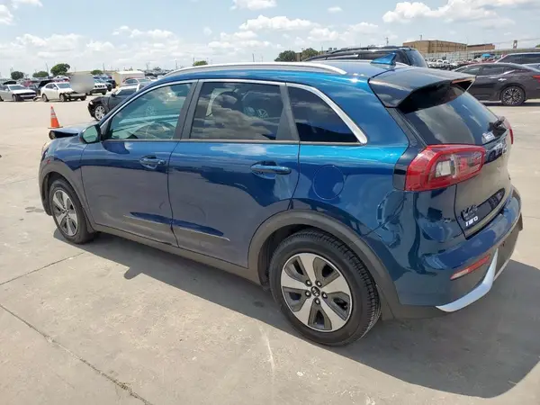 KNDCB3LC0K5346165 2019 KIA NIRO - Image 2