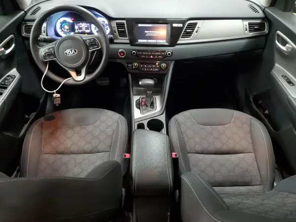 KNDCB3LC0K5348904 2019 KIA NIRO - Image 8