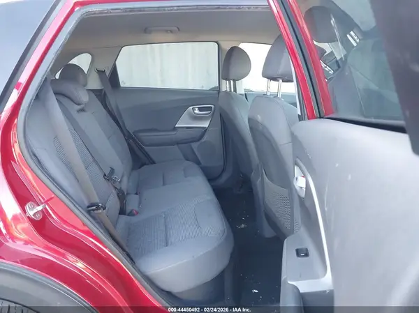 KNDCB3LC0K5350572 2019 KIA NIRO - Image 8