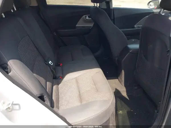 KNDCB3LC0L5360696 2020 KIA NIRO - Image 8