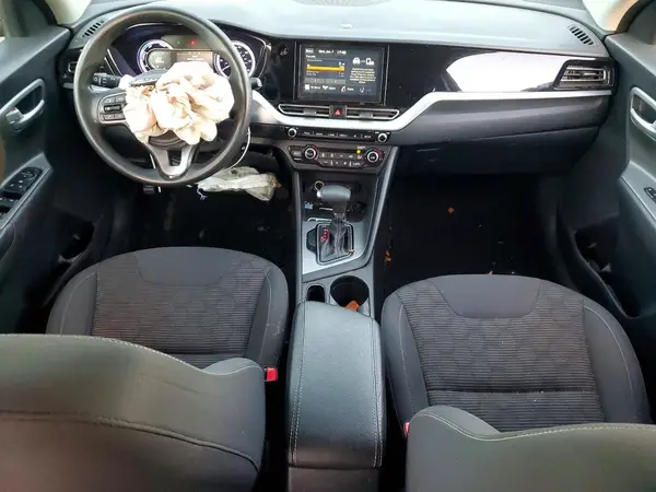 KNDCB3LC0L5368085 2020 KIA NIRO - Image 8
