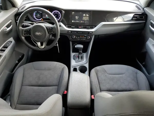 KNDCB3LC0L5369723 2020 KIA NIRO - Image 8